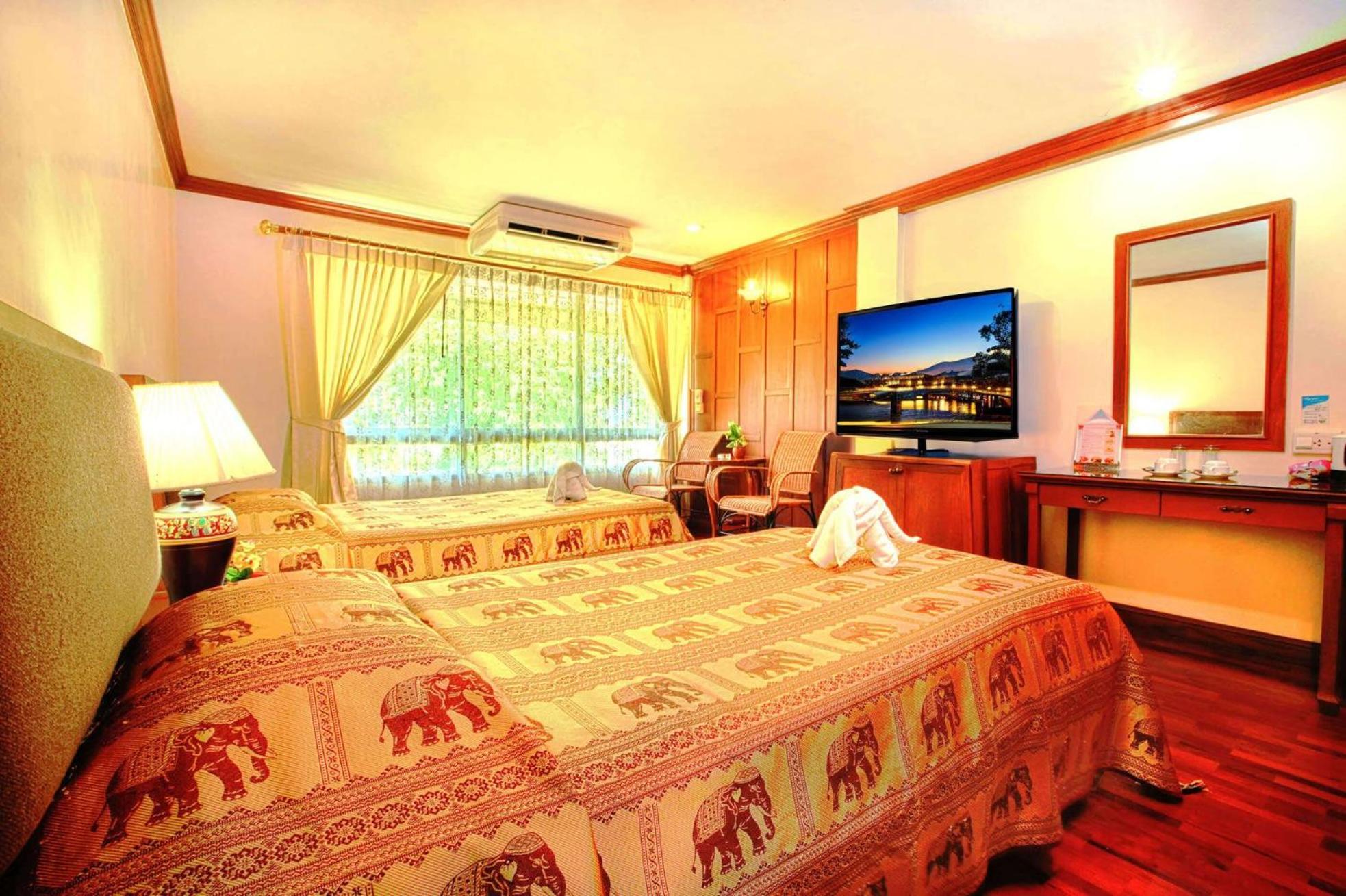 Royal Ivory Sukhumvit Nana Otel Bangkok Dış mekan fotoğraf